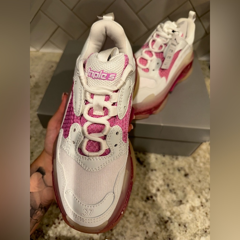 Balenciaga Women’s Triple S - Picture 8 of 11